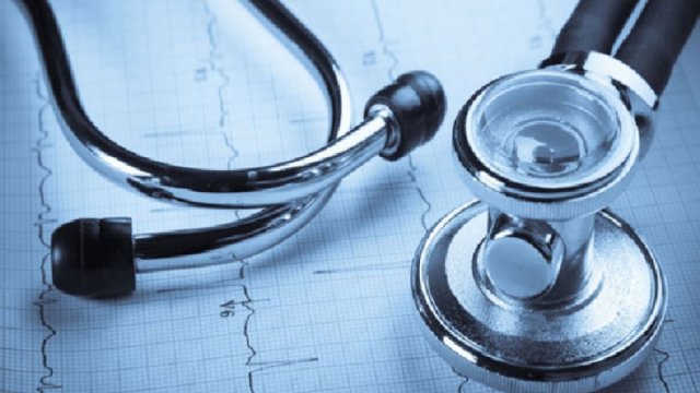 Intern doctors call off nationwide strike upon health minister’s assurance - Dainikshiksha