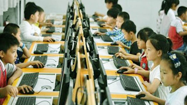 অনলাইনে পড়াশোনায় অংশ নিচ্ছে চীনের ৩৪ কোটির বেশি শিক্ষার্থী - দৈনিকশিক্ষা