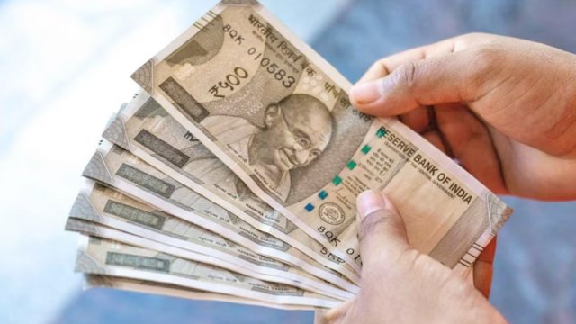 Trade in Rupee with India will start a new era of trade in different currencies: Experts - Dainikshiksha