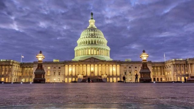 Last-gasp deal averts US government shutdown
