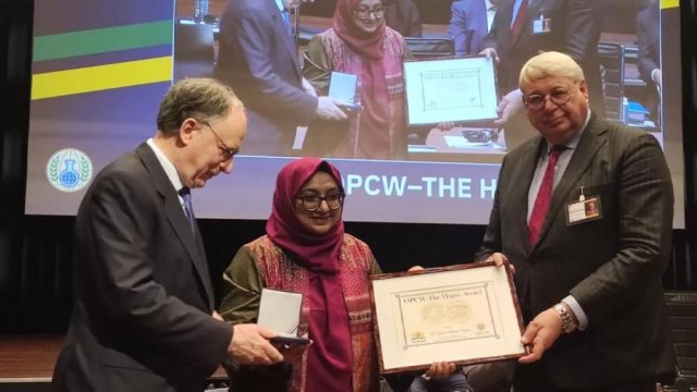 BUET Professor Syeda Sultana Razia wins 2023 OPCW The Hague Award - Dainikshiksha