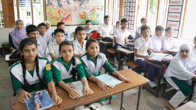 10 lakh students drop out of school in four years