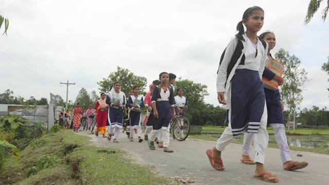 শনিবারও কয়েক জেলায় স্কুল বন্ধ থাকতে পারে - দৈনিকশিক্ষা