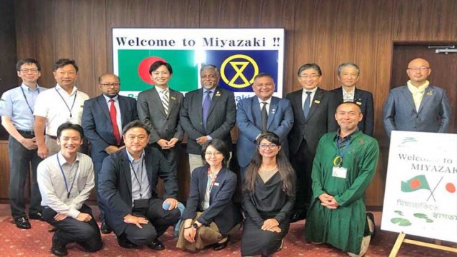 NSU VC makes courtesy call on Mayor of Miyazaki - Dainikshiksha
