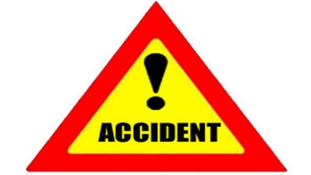 Schoolgirl killed in road accident; Driver, assistant beaten up by mob - Dainikshiksha