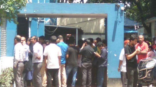 Tejgaon police frees 37 detained students - Dainikshiksha