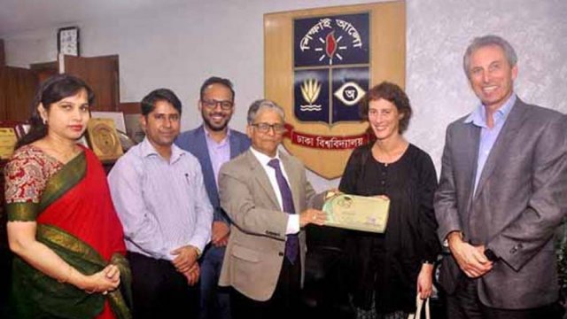 Two UK Professors meet DU VC - Dainikshiksha