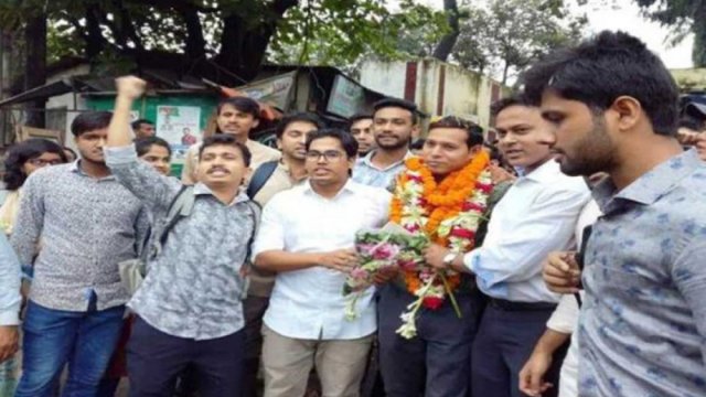 CU teacher Maidul released on bail - Dainikshiksha