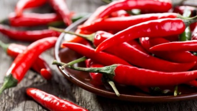 Eating Red Chilli May Help You Live Longer - Dainikshiksha