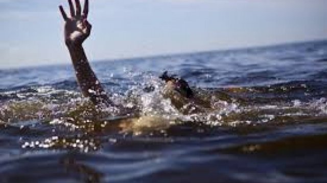 2 schoolboys drown in Teesta - Dainikshiksha